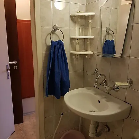 Pensión Markovi Ravda