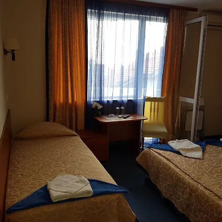 Markovi Vendégház Ravda