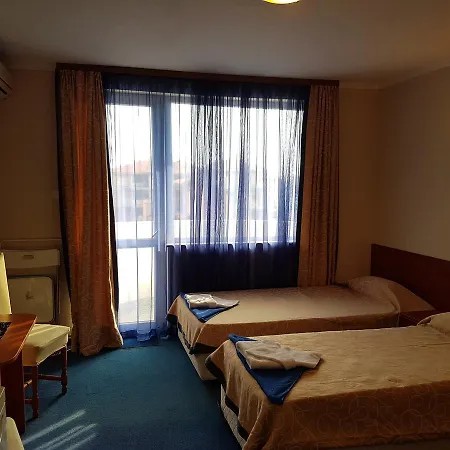 Markovi Vendégház Ravda